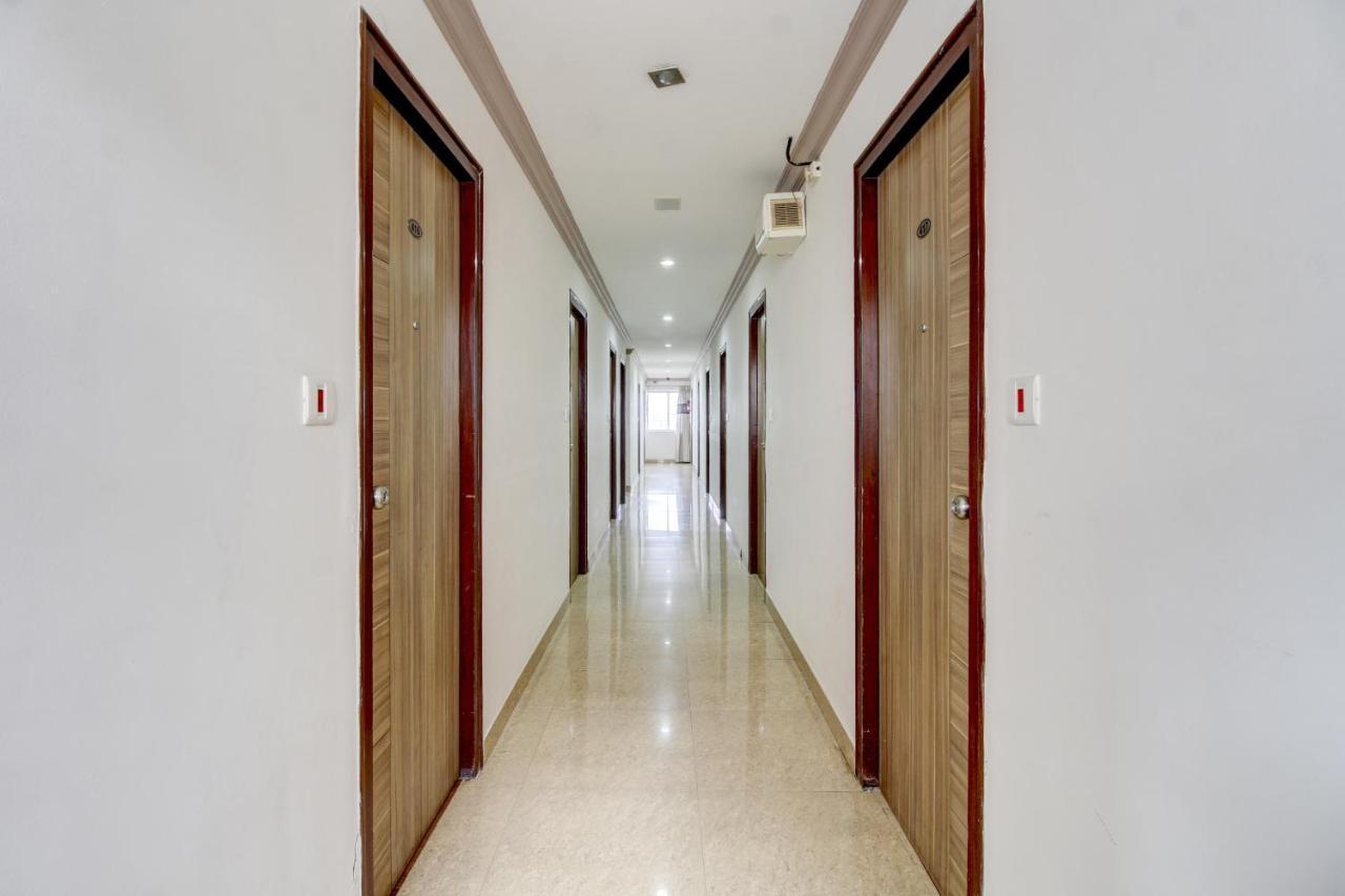 La Sara Regent Hotel Bangalore Bagian luar foto