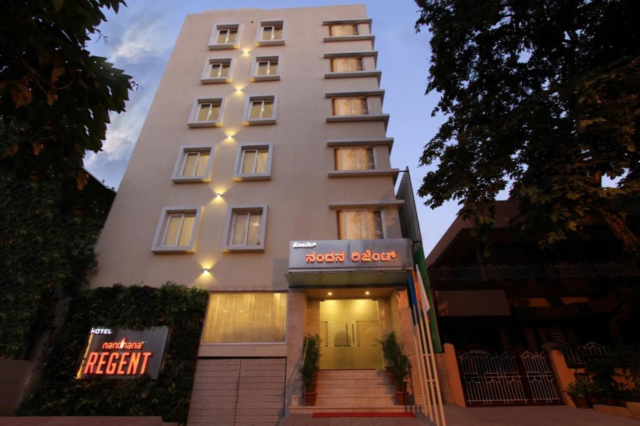 La Sara Regent Hotel Bangalore Bagian luar foto